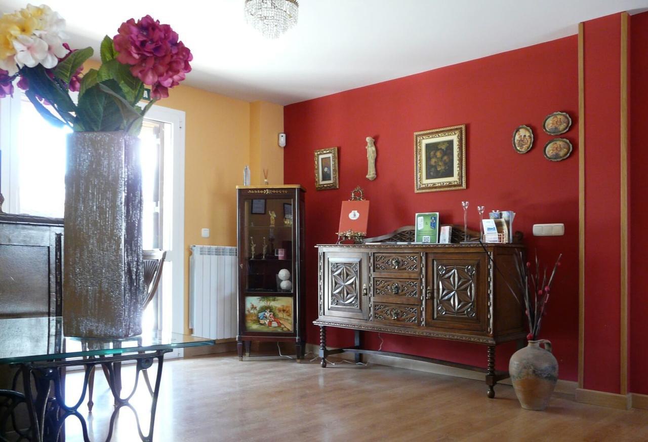 Albergue San Nicolas Larrasoana Екстериор снимка