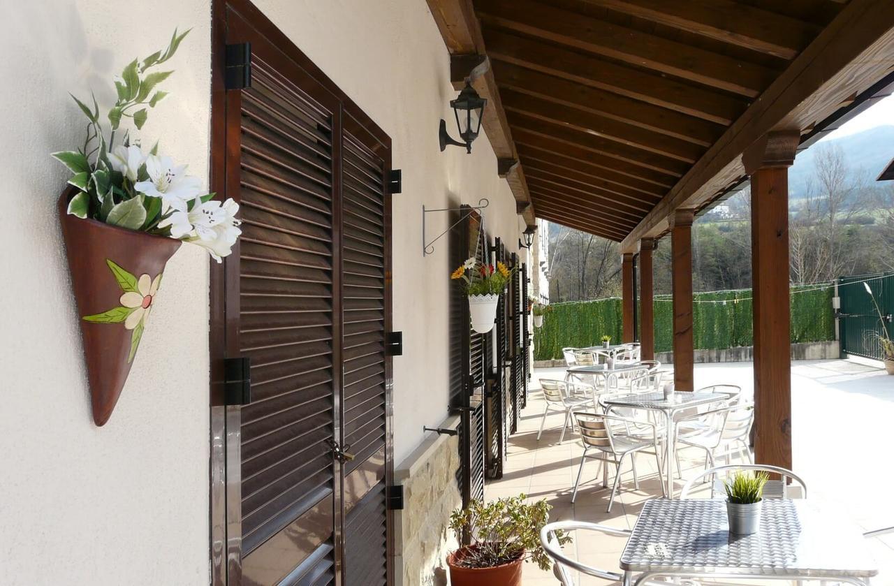 Albergue San Nicolas Larrasoana Екстериор снимка